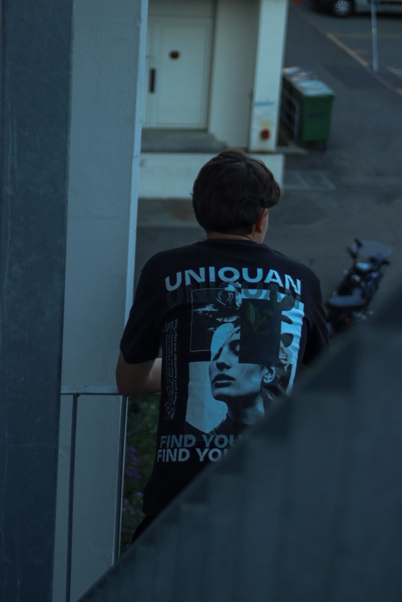 Uniquan Eclipse Shirt